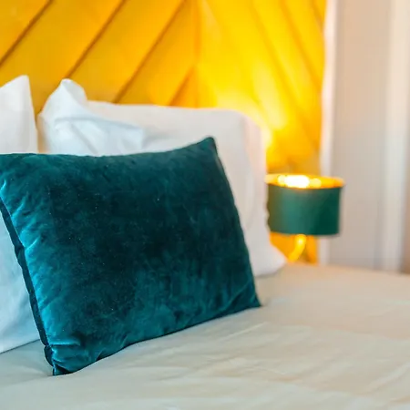Lux Flat, Sea View, Ac, 3 Pools And Gym Funchal (Madeira)